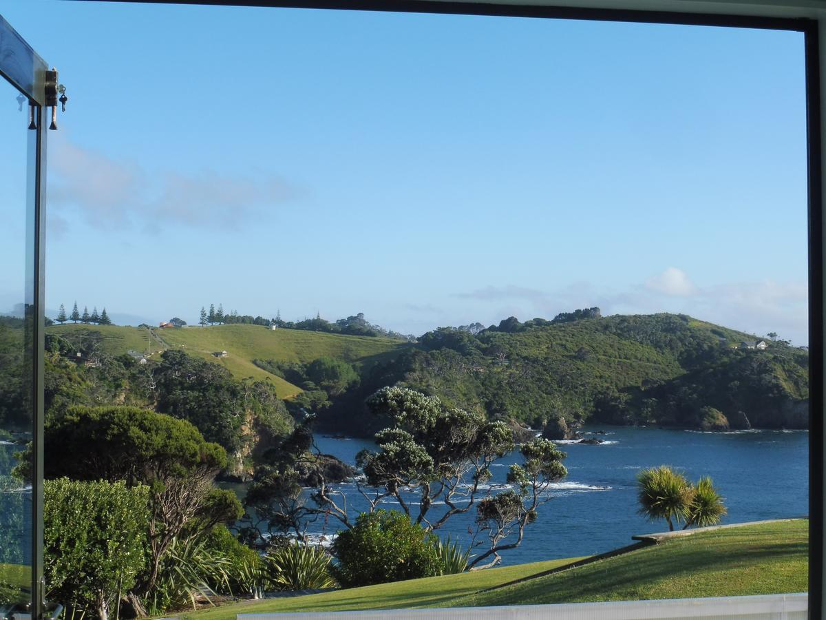 The Lighthouse Lookout Bed & Breakfast Tutukaka Exterior photo