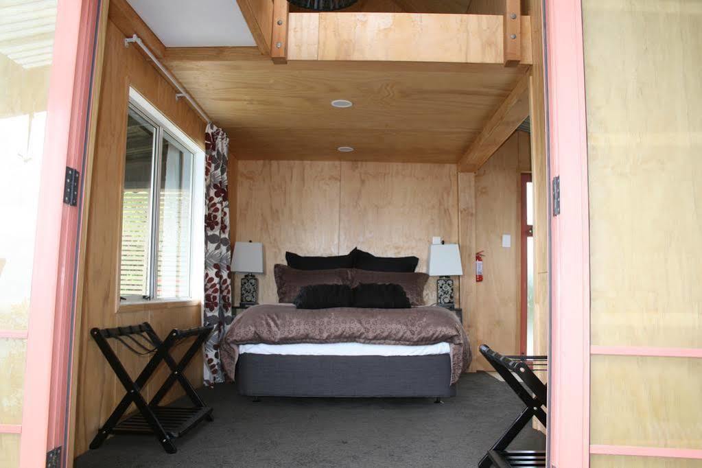 The Lighthouse Lookout Bed & Breakfast Tutukaka Exterior photo