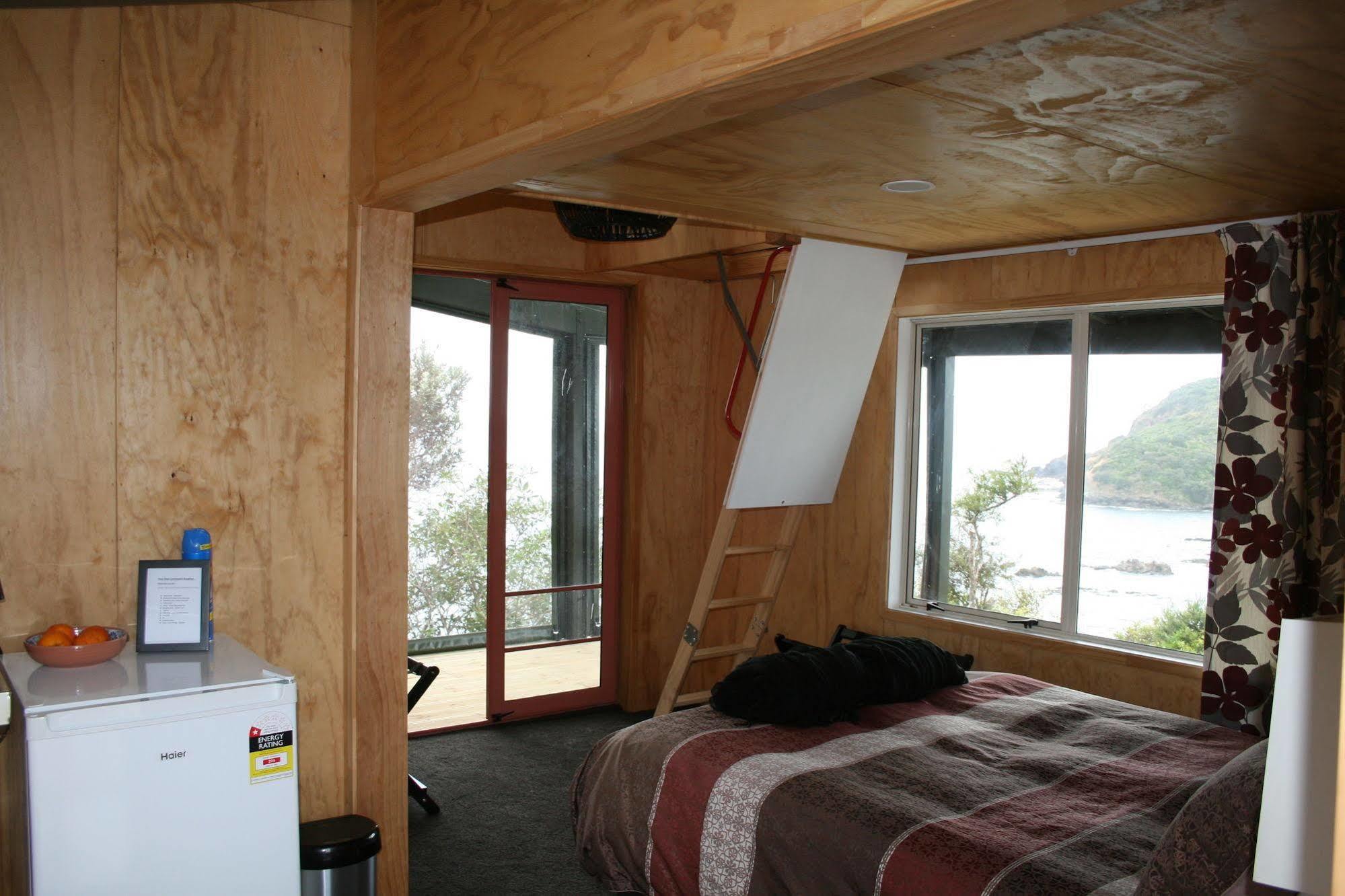 The Lighthouse Lookout Bed & Breakfast Tutukaka Exterior photo
